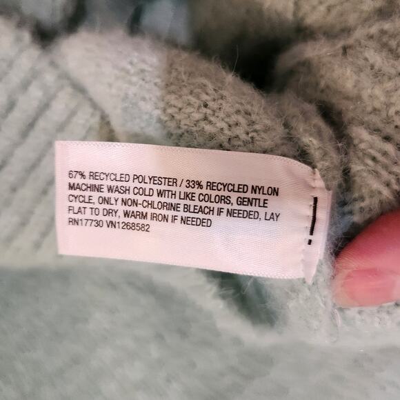 Wild Fable Long Sleeve One Shoulder Mint Green Cable Knit Crop Sweater Small - Picture 7 of 7